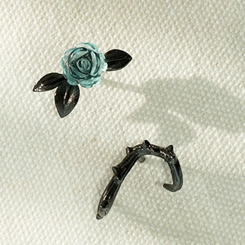 Реколта обеци-карамфил с тръни и рози за жените, асиметрични обеци със сини кристали, модни бижута сватба, подарък за приятелката си