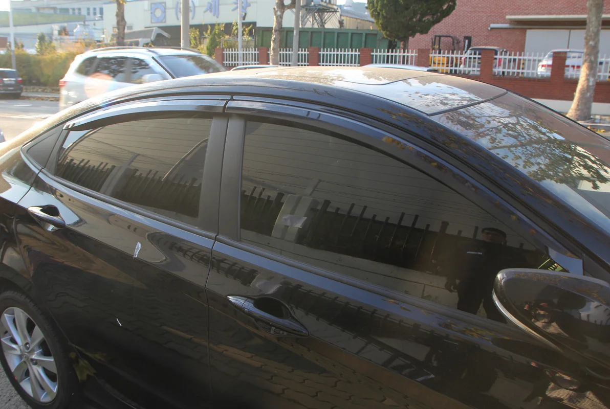 Хромирана врата дъждобран, дефлектор страничен прозорец, слънцезащитни ветрозащитный козирка, сребристи корнизи за Hyundai Accent