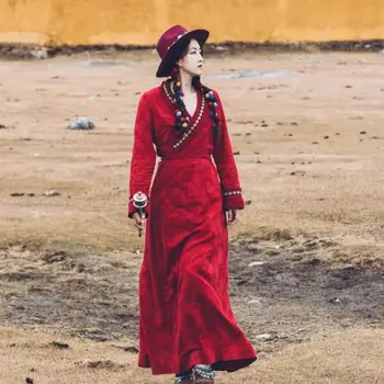 Китай, Тибетски облекло, вино-червена рокля с V-образно деколте, пролетно-лятно памучно бельо